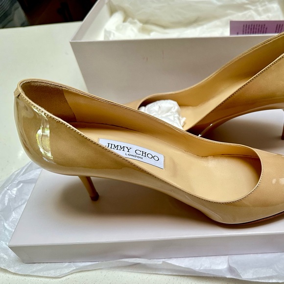 Jimmy Choo Nude Patent Leather Heels - Picture 2 of 15